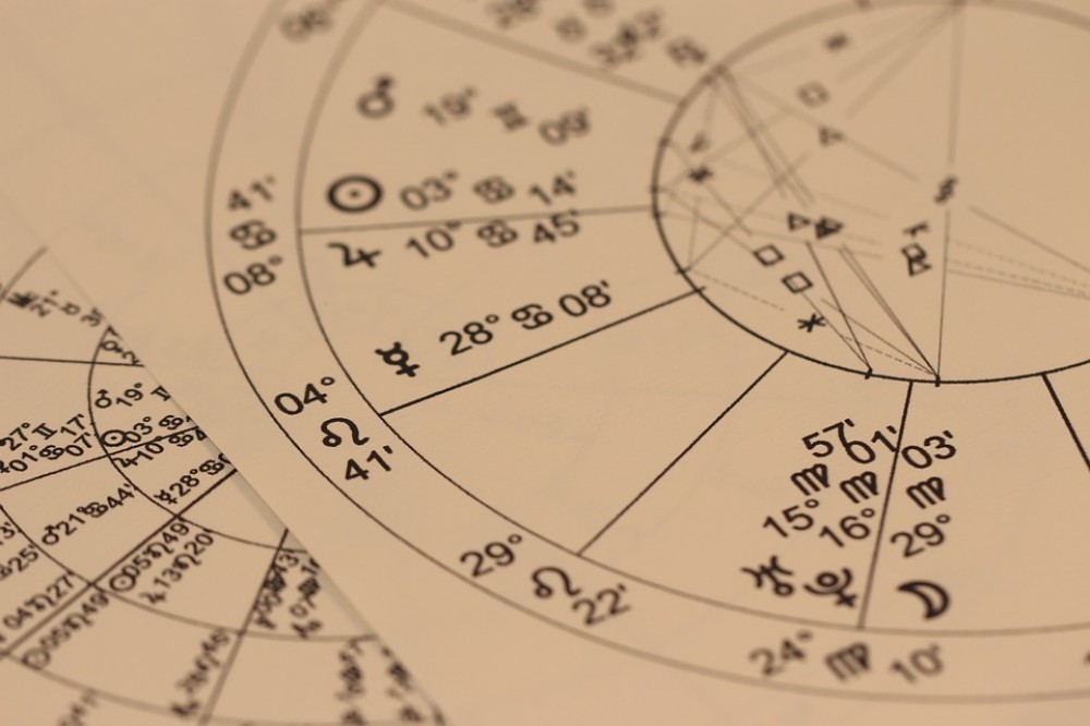新着記事：占星術の十二宮